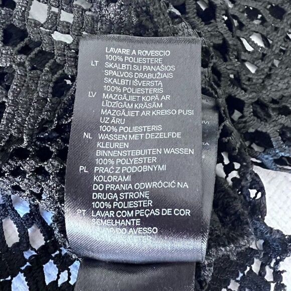 H&M Long Sleeve Lace Crop Top Color Black Size 4 - Picture 7 of 7